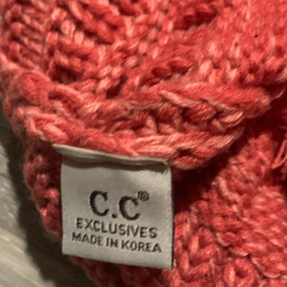 C.C knit hat - Picture 6 of 6